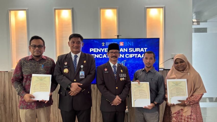 Tiga Dosen Unmuha Raih Sertifikat Hak Cipta dari Kementerian Hukum Aceh, Perkuat Perlindungan Karya Akademik