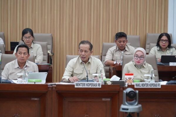 Rp103 Miliar Disebut Buat Podcast, Menkop Ferry: Tidak Tepat! Ini Penjelasannya