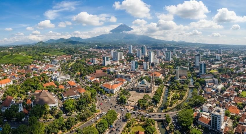 Prakiraan Cuaca Jawa Barat Kamis 3 September 2026: Sejumlah Wilayah Berpotensi Hujan Ringan