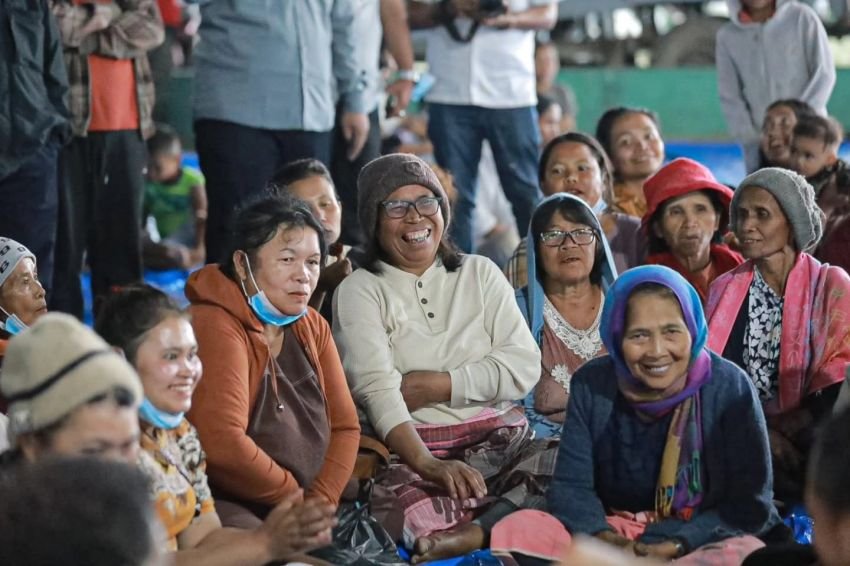 Radius Bahaya Sinabung Dipersempit, Warga Kuta Tengah Akhirnya Bisa Pulang ke Rumah