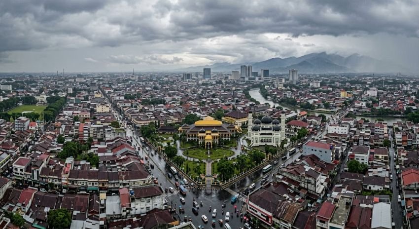 Cuaca Sumut Hari Ini 18 September: Hujan Ringan Mendominasi, Medan Ikut Diguyur