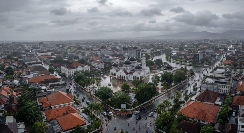 Prakiraan Cuaca Aceh Rabu 2 September 2026: Mayoritas Wilayah Berpotensi Hujan Ringan