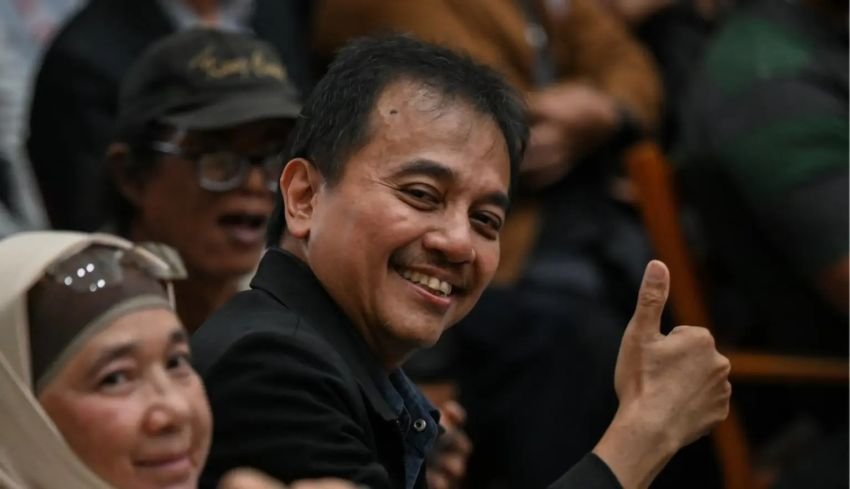 Sidang Perdana Kasus Ijazah Digelar 17 September, Roy Suryo Tantang dan Desak Jokowi Hadir Langsung di Pengadilan!