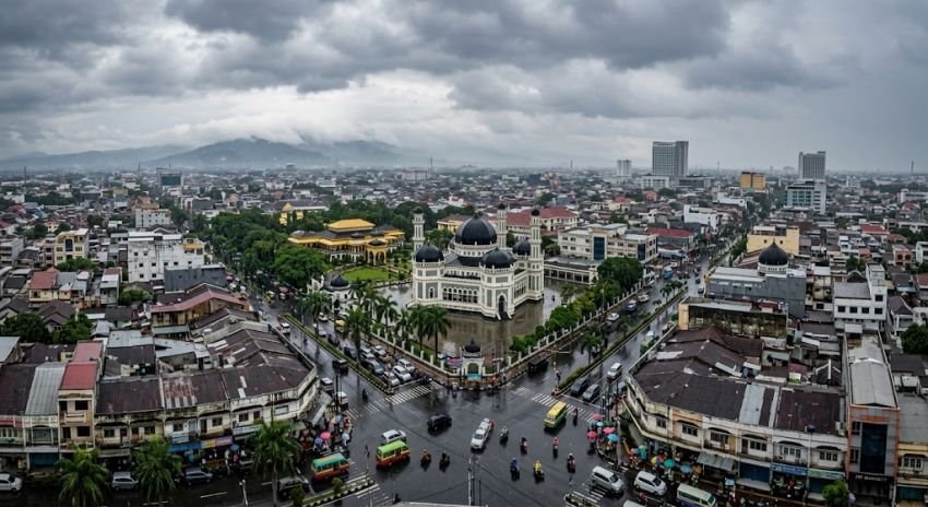 Cuaca Sumut Hari Ini 19 September: Hujan Ringan Meluas, Nias dan Humbang Hasundutan Waspada