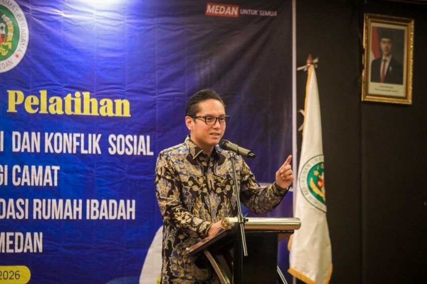 Sempat Viral Diprotes Warga, Rico Waas Resmi Serahkan Izin Gereja Amplas & Masjid Royal Sumatera
