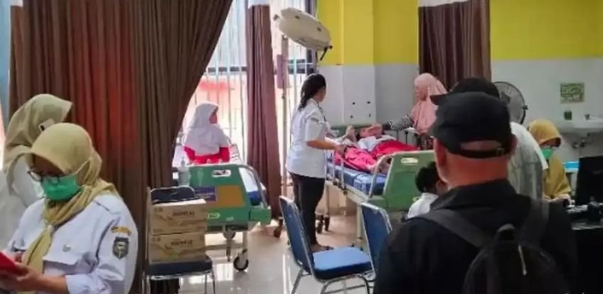 Udang Pahit & Tahu Basi! Puluhan Siswa-Guru SDN 2 Kanigoro Madiun Keracunan Massal MBG