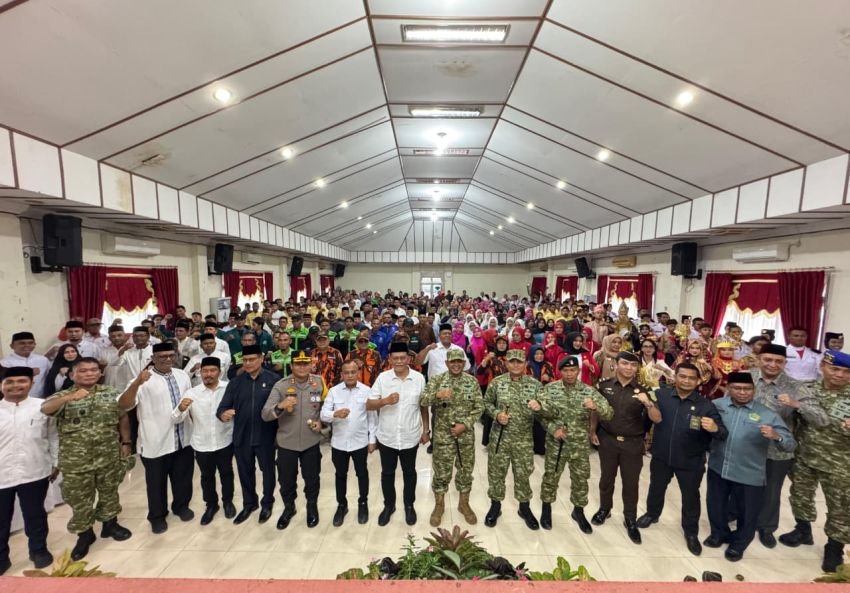 Ratusan Elemen Masyarakat Bireuen Bersatu di Apel Kebangsaan, Ikrarkan Perang Lawan Hoaks dan Perpecahan