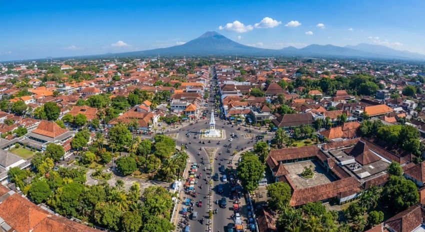 Prakiraan Cuaca Yogyakarta Selasa 1 September 2026: Mayoritas Cerah, Kulon Progo Udara Kabur