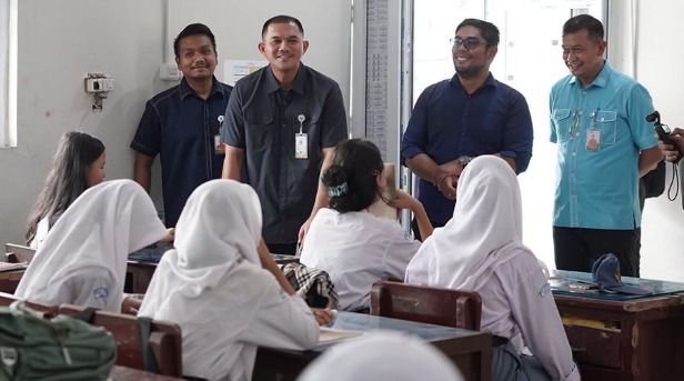 Disdik Sumut Klaim Seluruh SMA, SMK dan SLB Negeri Sudah Dialiri Listrik dan Internet