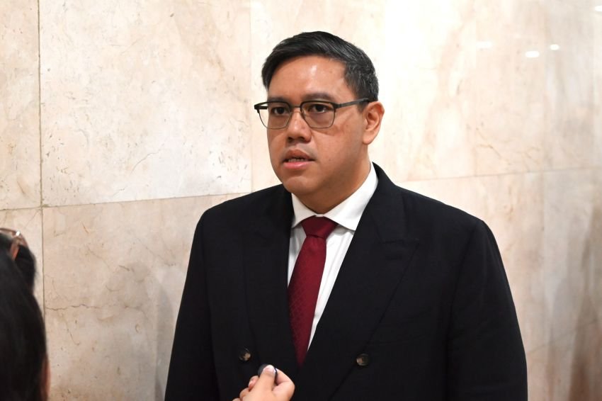 Bukan Cuma Buat Atasi Karhutla, DPR Ungkap Alasan Suku Dayak Dapat 'Privilege' Khusus Masuk TNI