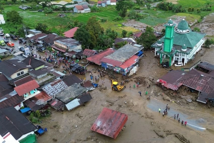 87 Rumah Rusak dan 1 Warga Hilang, Pemkab Solok Tetapkan Tanggap Darurat 14 Hari Buntut Banjir Bandang