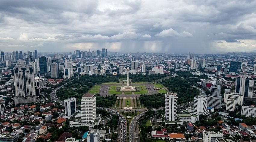 Cuaca Jakarta Hari Ini 13 September 2026, Seluruh Wilayah Diprediksi Berawan