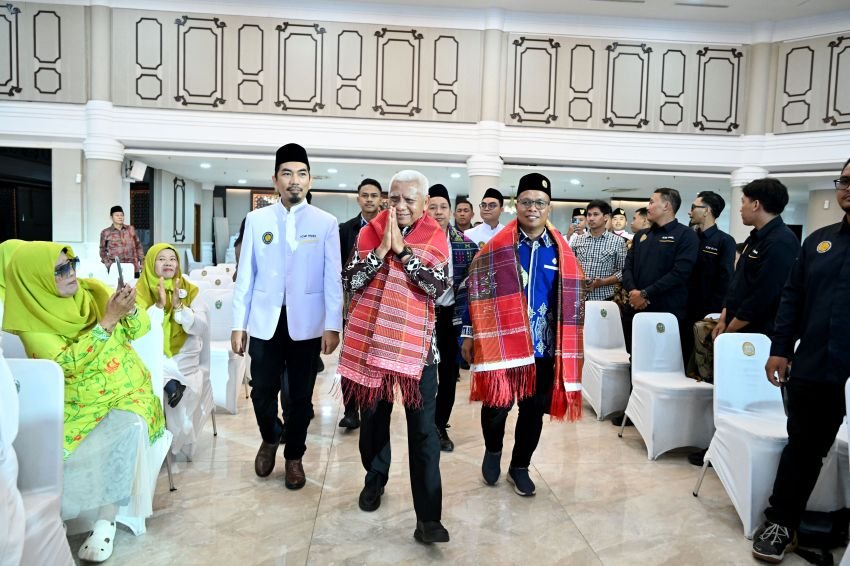 Lantik Pengurus ICMI Muda Sumut, Wagub Surya: Jangan Cuma Seremonial, Tunjukkan Karya Nyata