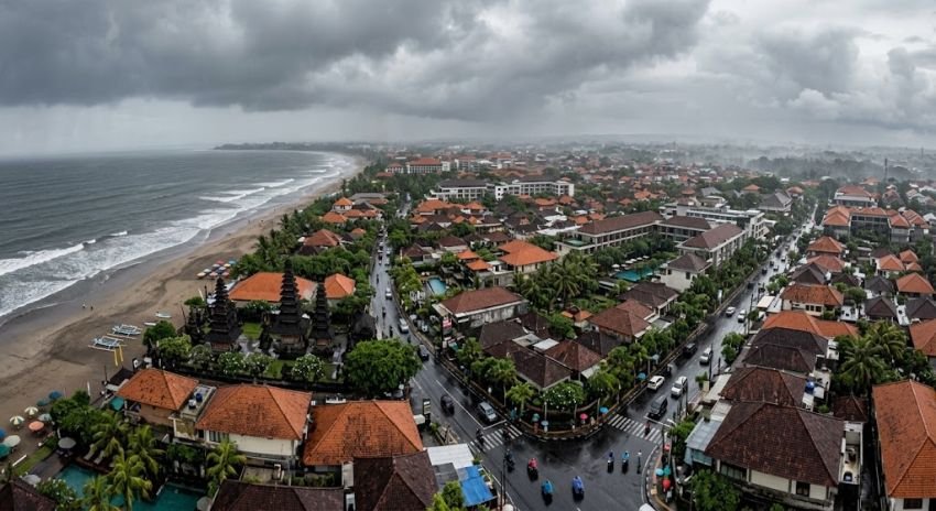 Cuaca Bali Hari Ini 30 September: Hujan Ringan Mendominasi, Suhu Capai 33 Derajat