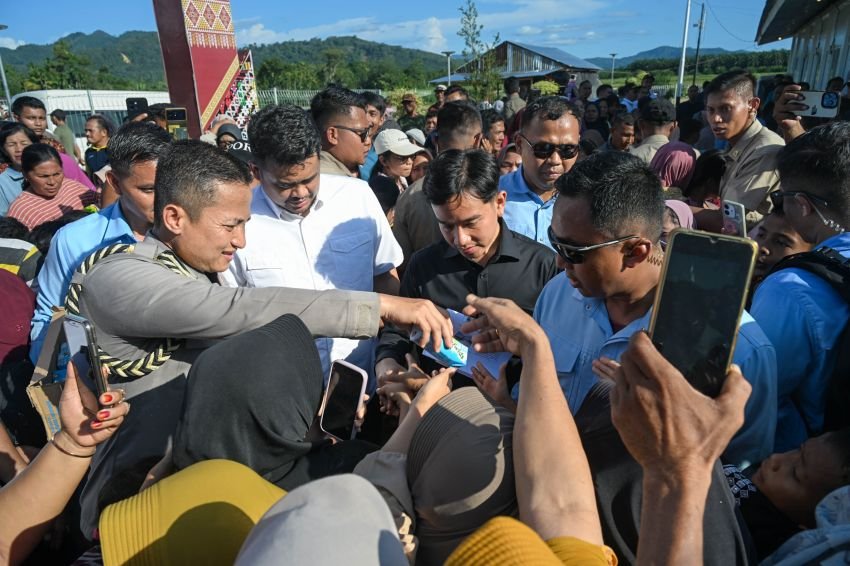 Wapres Gibran: Pemerintah Percepat Pembangunan Huntap agar Warga Dapat Tempat Tinggal Layak dan Aman