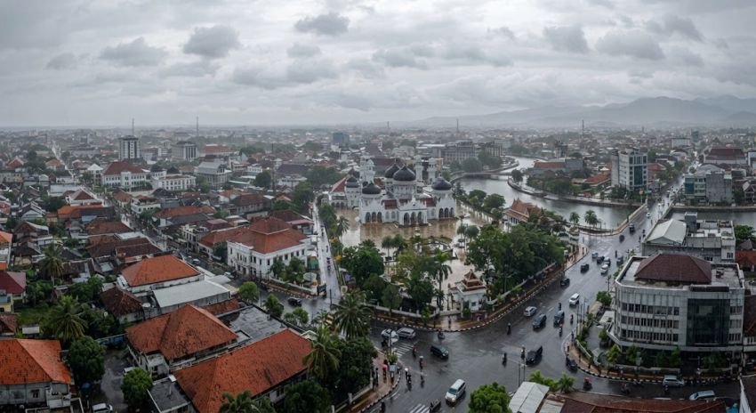 Prakiraan Cuaca Aceh Selasa 1 September 2026: Mayoritas Wilayah Berpotensi Hujan Ringan