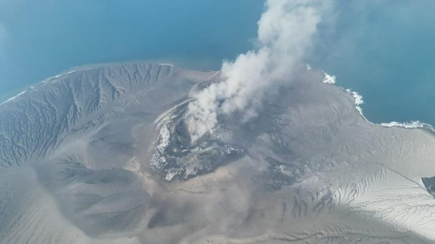 Erupsi Menerus Gunung Anak Krakatau Berakhir, Aktivitas Vulkanik Masih Tinggi