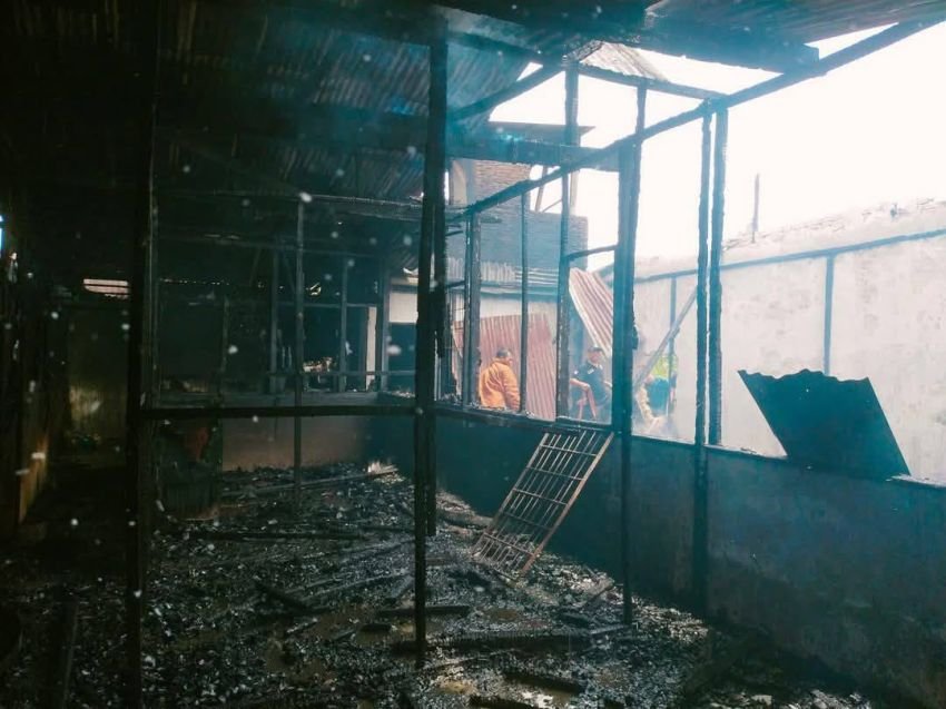 Tragedi Kebakaran Maut di Sidikalang: Bocah 4 Tahun Tewas Terjebak, Akses Sempit Hambat Damkar