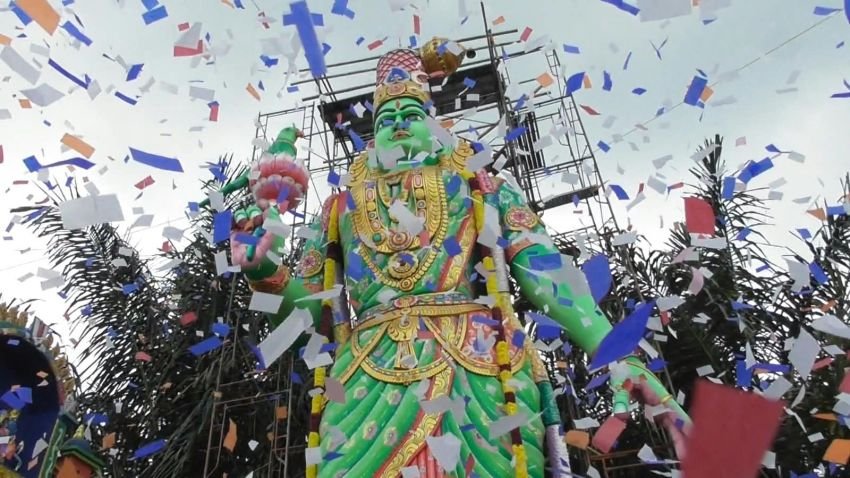 Megah dan Memukau! Arca Dewi Shri Meenakshi Amman Setinggi 15 Meter Resmi Jadi Arca Hindu Tertinggi di Indonesia