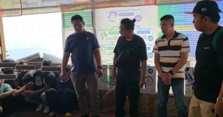 Sehari usai Warga Curhat ke Gibran soal Maraknya Narkoba, Polres Karo Langsung Gerebek Kabanjahe dan Amankan 8 Orang