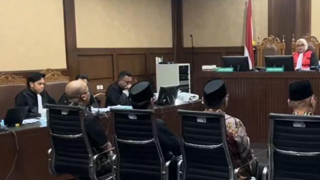 Dari USD786 Ribu Jadi USD700 Ribu, Eks Honorer Kemenag Ungkap Aliran Fee Haji: Sempat Dikuasai Gus Alex