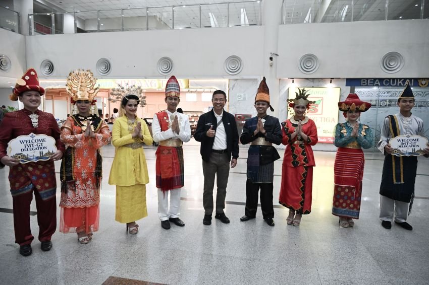 Kepincut Kuliner Tradisional dan Sejarah Medan, Chief Minister Perlis Ngaku Wajib ke Danau Toba