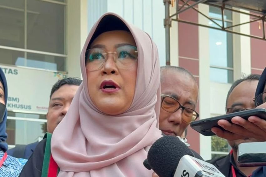 Gertak Bawa Eks Stafsus Presiden di PN Jaktim, Dokter Tifa Janji Bongkar Teka-teki Ijazah Jokowi
