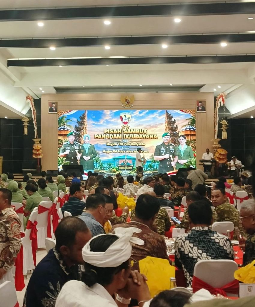 Putra Daerah Buleleng Pulang Kampung, Mayjen Putra Widiastawa Resmi Jabat Pangdam IX/Udayana