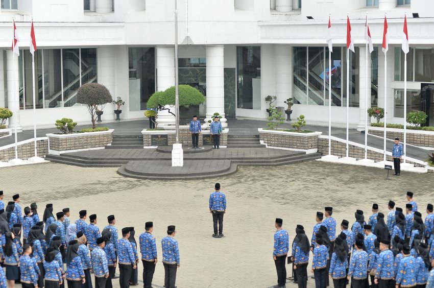 Pimpin Upacara Kesaktian Pancasila Pj Sekdaprov Sumut Gaungkan Ikrar Setia NKRI di Depan Ratusan ASN