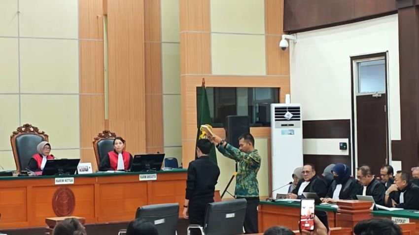 Bikin Kaget di Sidang Dokter Tifa! Saksi Pengunggah Ijazah Jokowi Ngaku Tak Pernah Lihat Dokumen Asli