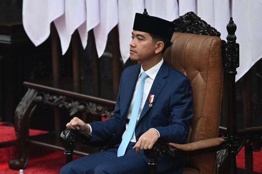 Bakal Ketok Palu Senin? Denny Indrayana Ungkap Perkiraan Putusan Sengketa Syarat Pendidikan Gibran di MK