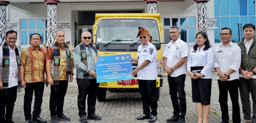 PTPN IV Regional II Salurkan Bantuan Dump Truk, Pemkab Simalungun Siap Perkuat Layanan Kebersihan