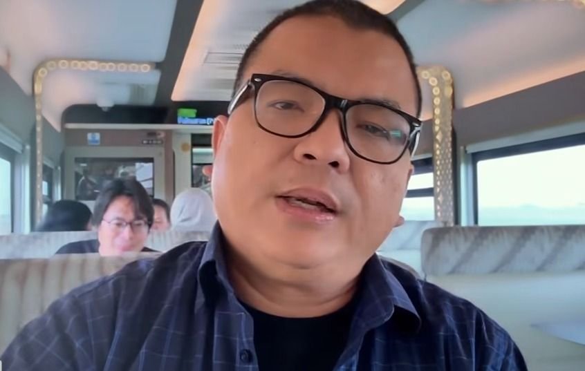 Media Asing Soroti Polemik Ijazah Gibran, Denny Indrayana: Jika Tak Mundur, Pilihannya Dimundurkan