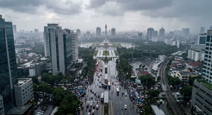 Cuaca Jakarta Hari Ini 1 Oktober: Hujan Mendominasi, Jaksel Hujan Sedang  Cuaca Jakarta Hari Ini 1 Oktober 2026