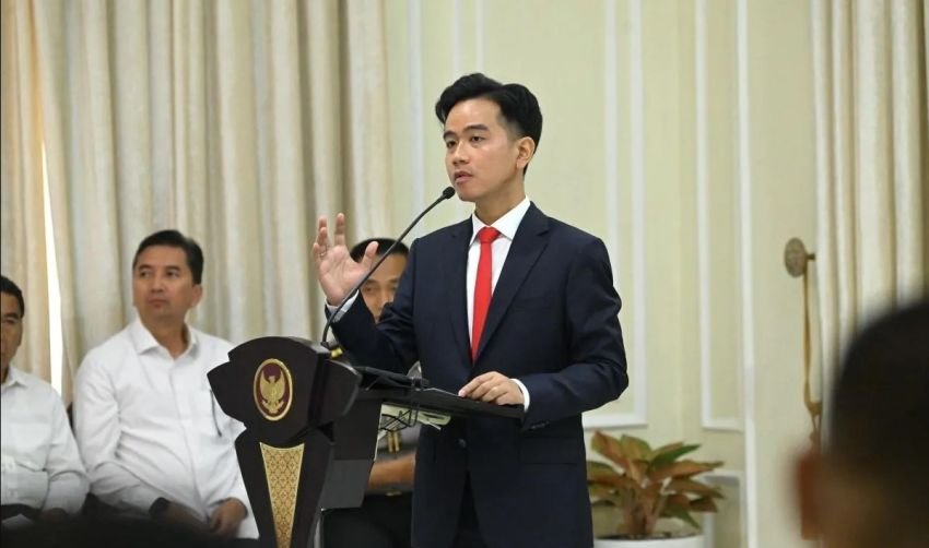 Makin Panas! Refly Harun Usulkan Tim Pencari Fakta Usut Riwayat Pendidikan Wapres Gibran