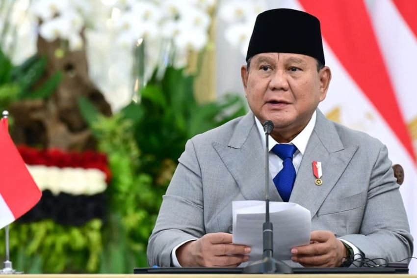 Sehari Pasca-2 Tahun Pimpin RI, Prabowo Kumpulkan Seluruh Menteri di Istana Besok Sore