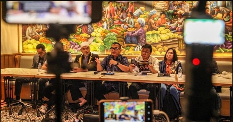 Pintu MK Tertutup: Refly Harun & Denny Indrayana Gerilya Dorong Pemakzulan Gibran di DPR
