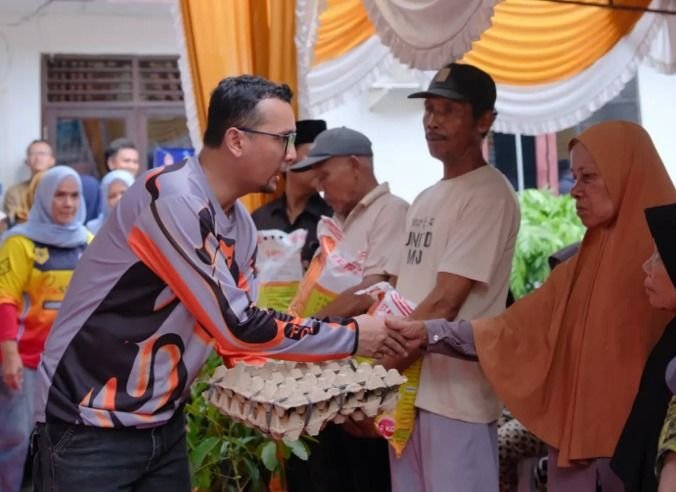 Bupati Labusel Turun ke Desa Air Merah, Hadirkan Layanan Publik hingga Pasar Murah