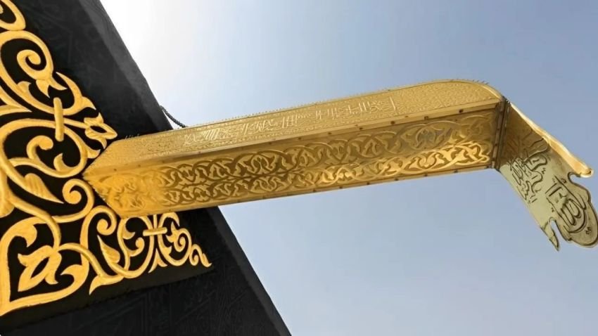 Mengenal Mizab Ar-Rahmah: Talang Air Emas Murni 99,9 Persen di Atap Ka'bah dan Sejarah Pembuatannya