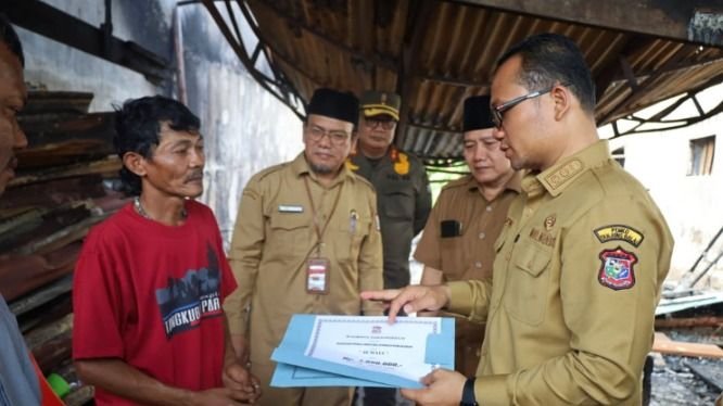 Dua Rumah Warga Terbakar, Pemko Tanjungbalai Beri Bantuan Sewa Rumah hingga Sembako untuk Korban