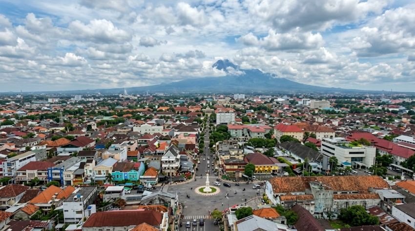 Cuaca Jogja Hari Ini 13 Oktober: Yogyakarta Capai 35&deg;C, Kulon Progo Cerah