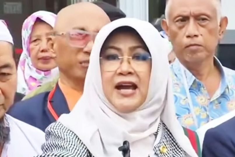Saksi Mengaku Pernah Lihat Ijazah Jokowi, Dokter Tifa Minta Dokumen Barang Bukti Diperlihatkan