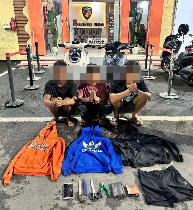 Beraksi di 3 Lokasi, Tiga Terduga Pelaku Begal Dibekuk Polrestabes Medan