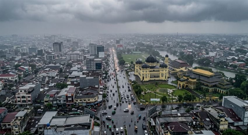 Cuaca Sumut Hari Ini 11 Oktober: Binjai Hujan Sedang, Suhu Capai 32&deg;C