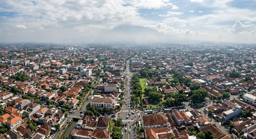 Cuaca Jogja Hari Ini 1 Oktober: Kulon Progo-Sleman Udara Kabur, Suhu Capai 33 Derajat