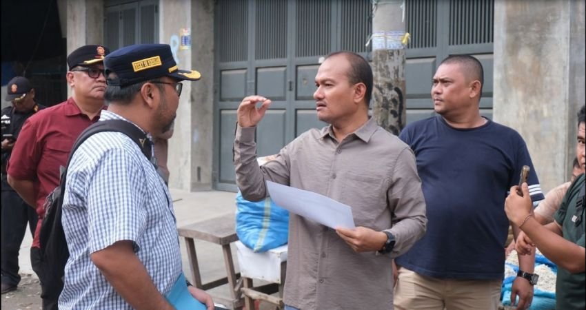 Jalan Mulus Dilarang Asal Lapak, Wali Kota Tanjungbalai Wanti-wanti Pedagang Tak Serobot Bahu Jalan