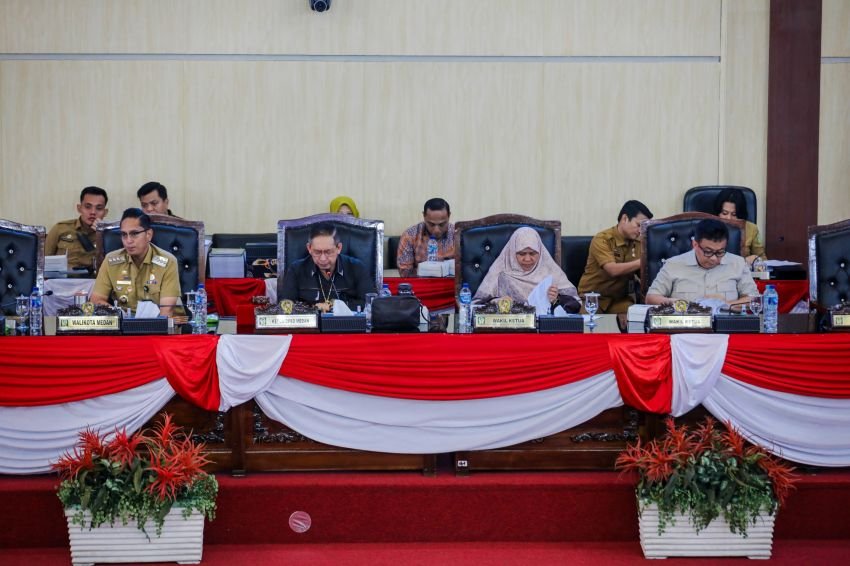 Sentil OPD di Paripurna APBD 2027, DPRD Medan Desak Pangkas Acara Seremonial & Kembalikan Uang ke Rakyat