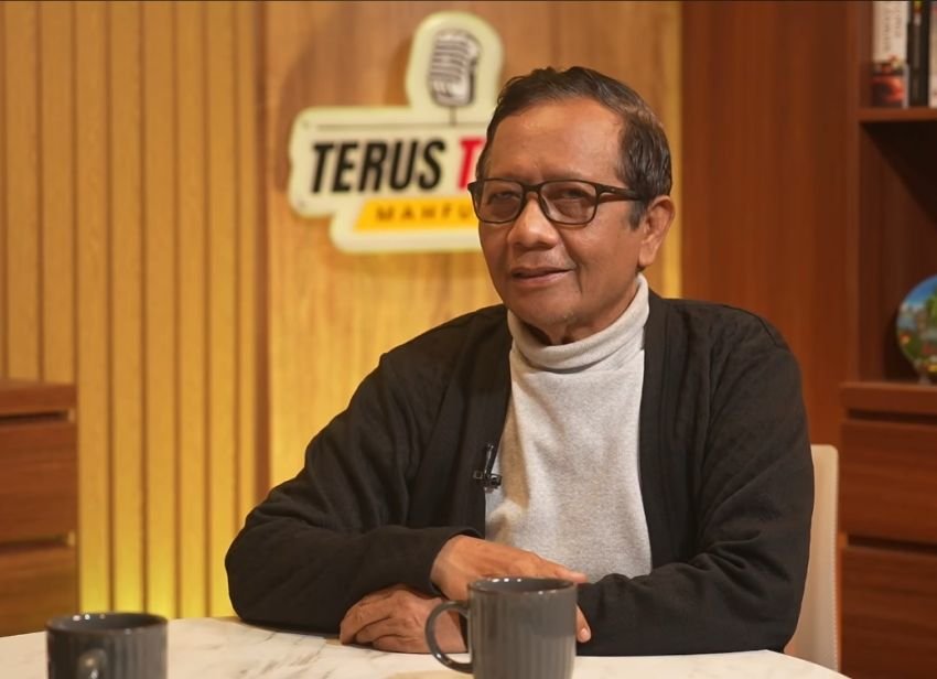 Mahfud MD Menangis Buntut OTT KPK di BNPB: Bangsa Kita Sakit, Dana Bencana Malah Dikorupsi