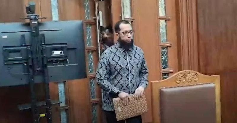 Ustaz Khalid Basalamah Bersaksi di Sidang Yaqut, Akui Kembalikan USD 554.500 ke KPK