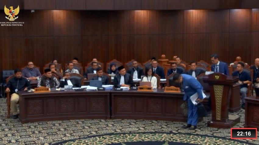 Drama Sidang MK Ahli Relawan Gibran Diusir Saldi Isra Usai Tuding Sidang Ilegal